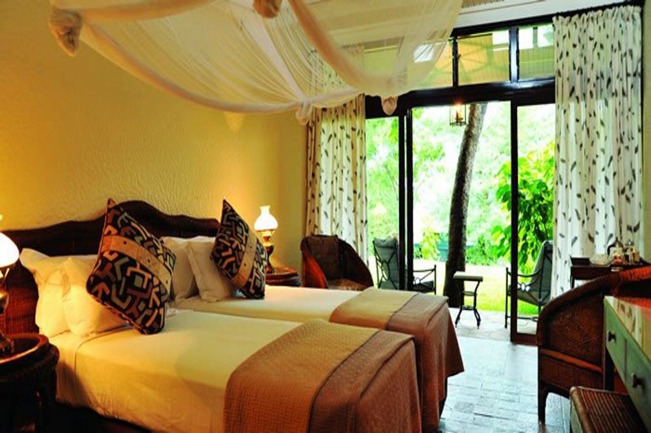Bumi Hills Safari Lodge Εξωτερικό φωτογραφία
